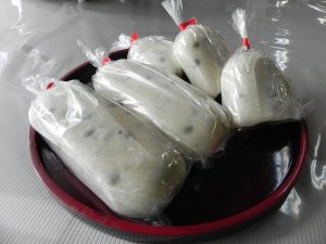 投稿についてもっと詳しく 喜楽堂さんがついてくださった豆餅