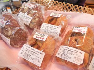「山麓のパンいっさ」さんのパン入荷！